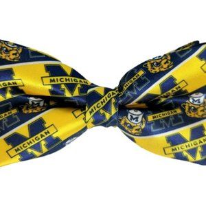 Michigan Wolverines bow tie, New ! University of Michigan bow tie